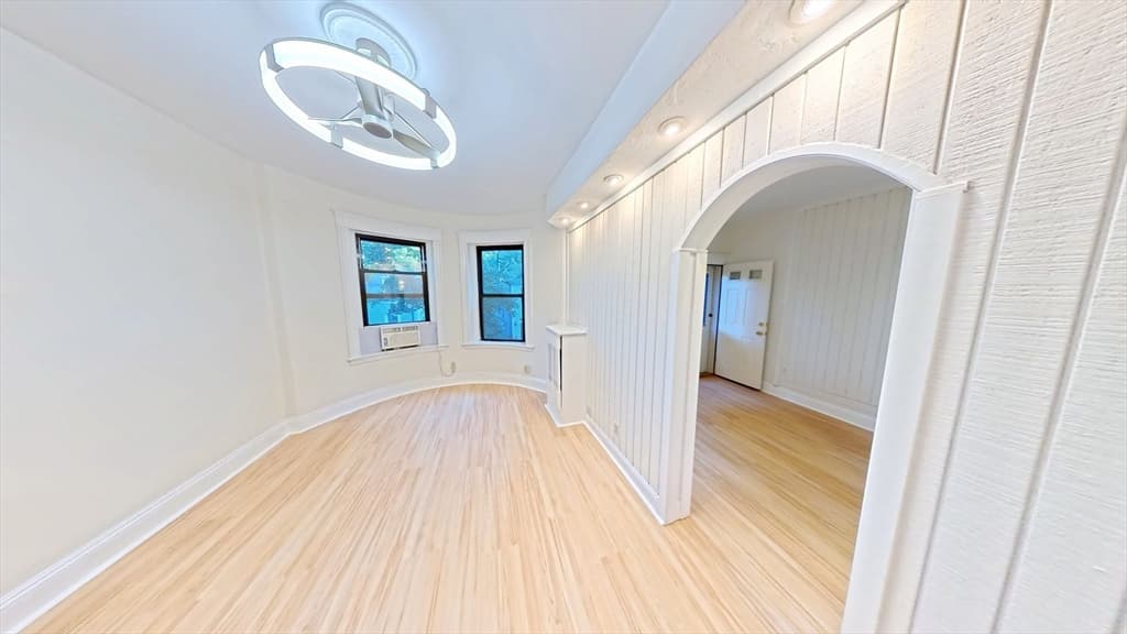 40 Winchester St # 8, Brookline MA 02446 photo 2