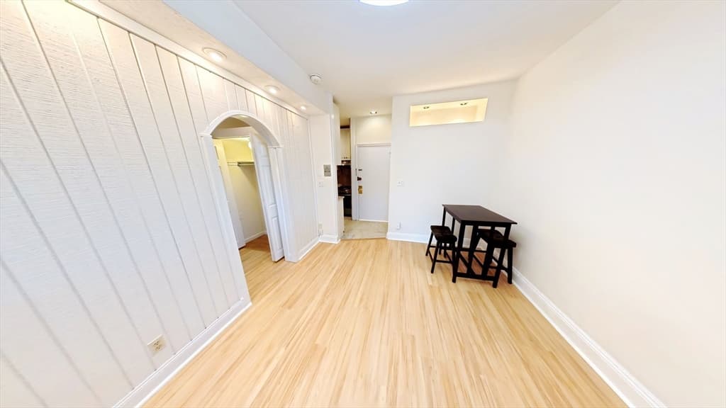 40 Winchester St # 8, Brookline MA 02446 photo 4