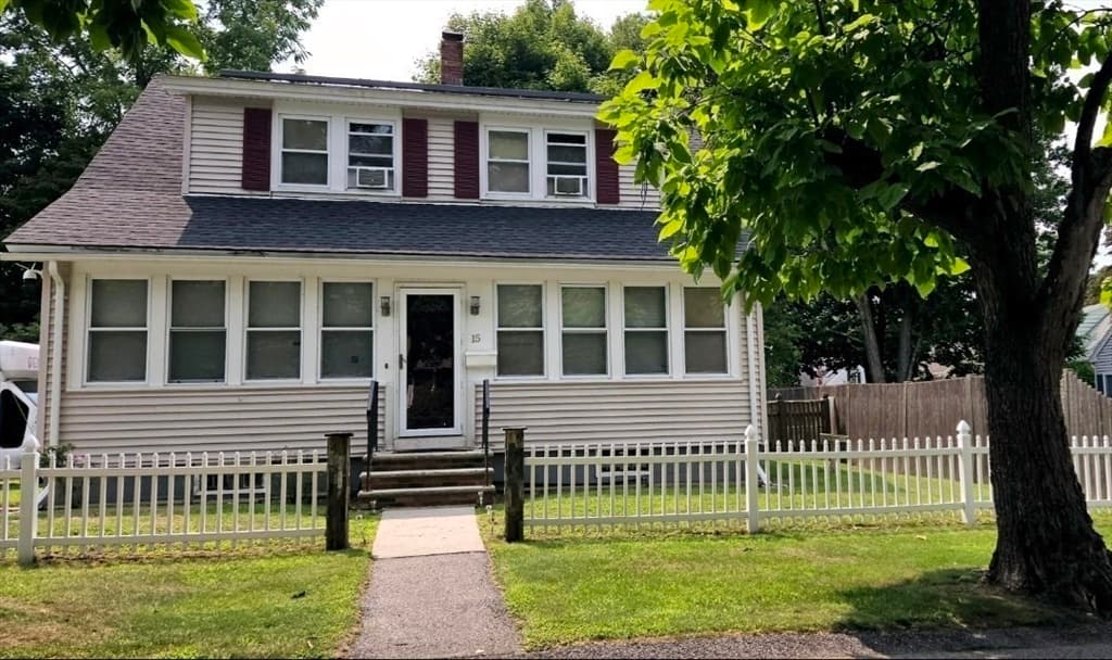 15 Dinsmore Street, Lowell MA 01852 photo 3