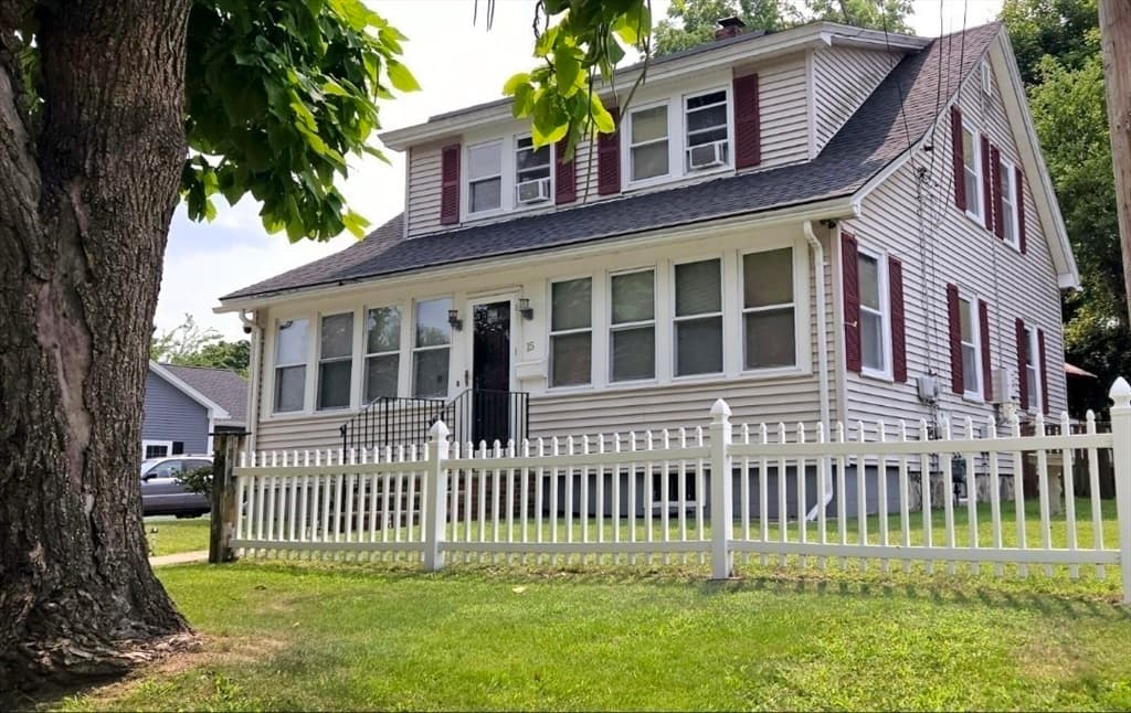 15 Dinsmore Street, Lowell MA 01852