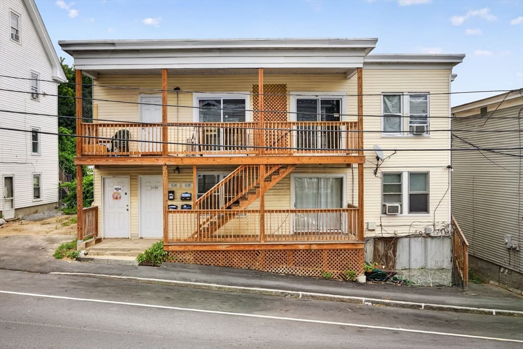 106-108 Grand St, Lowell MA 01851