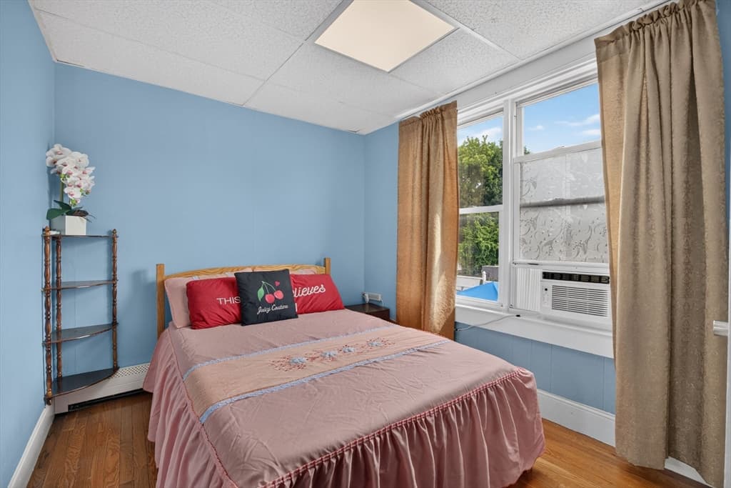 106-108 Grand St, Lowell MA 01851 photo 11