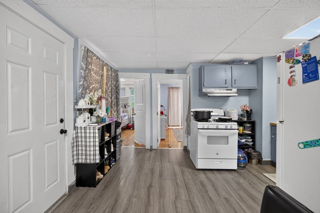106-108 Grand St, Lowell MA 01851 photo 19
