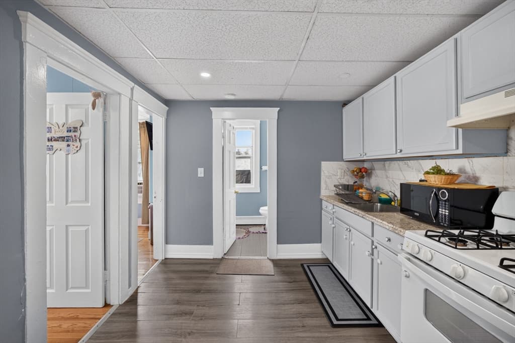 106-108 Grand St, Lowell MA 01851 photo 4