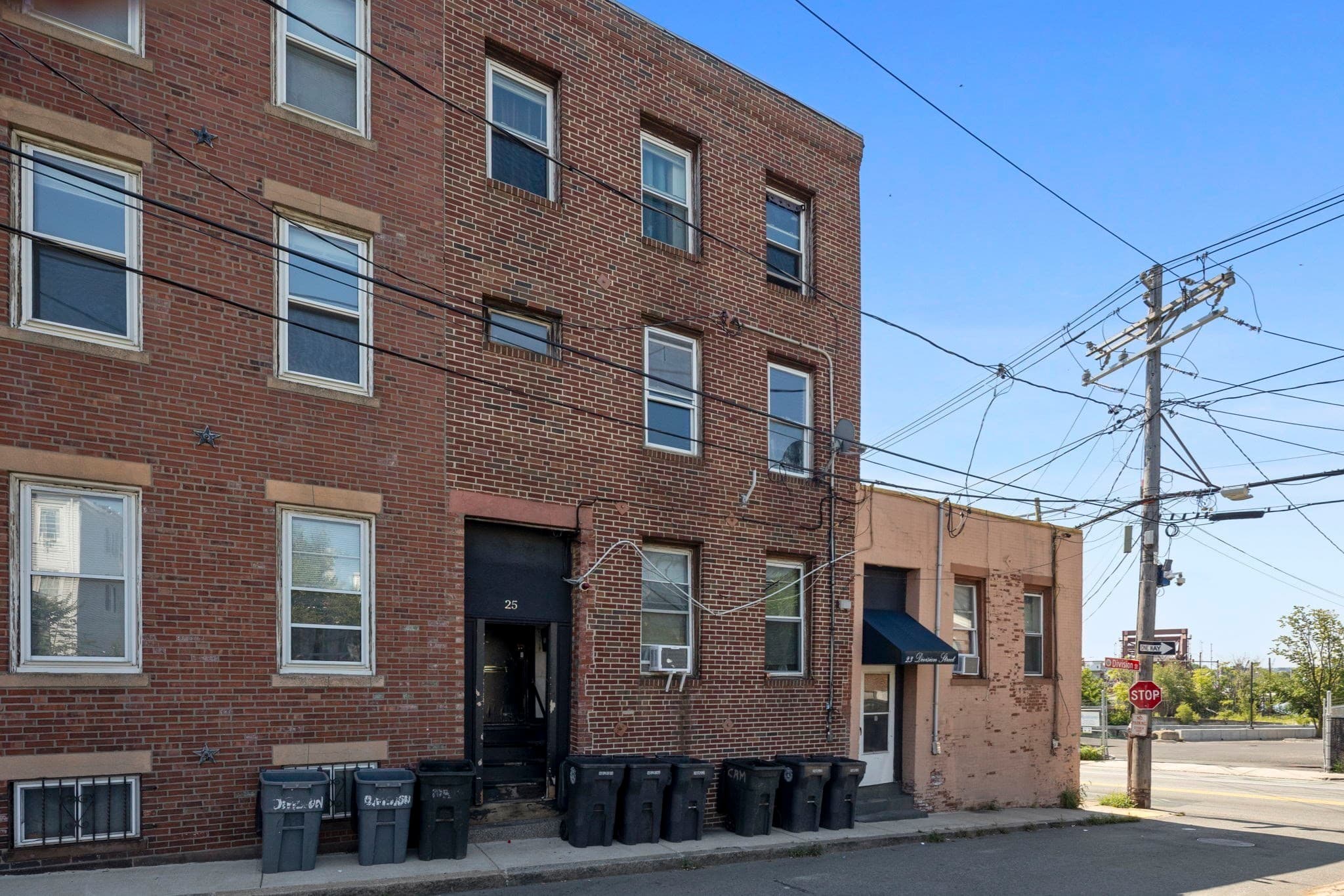 25 Divison St, Chelsea MA 02150
