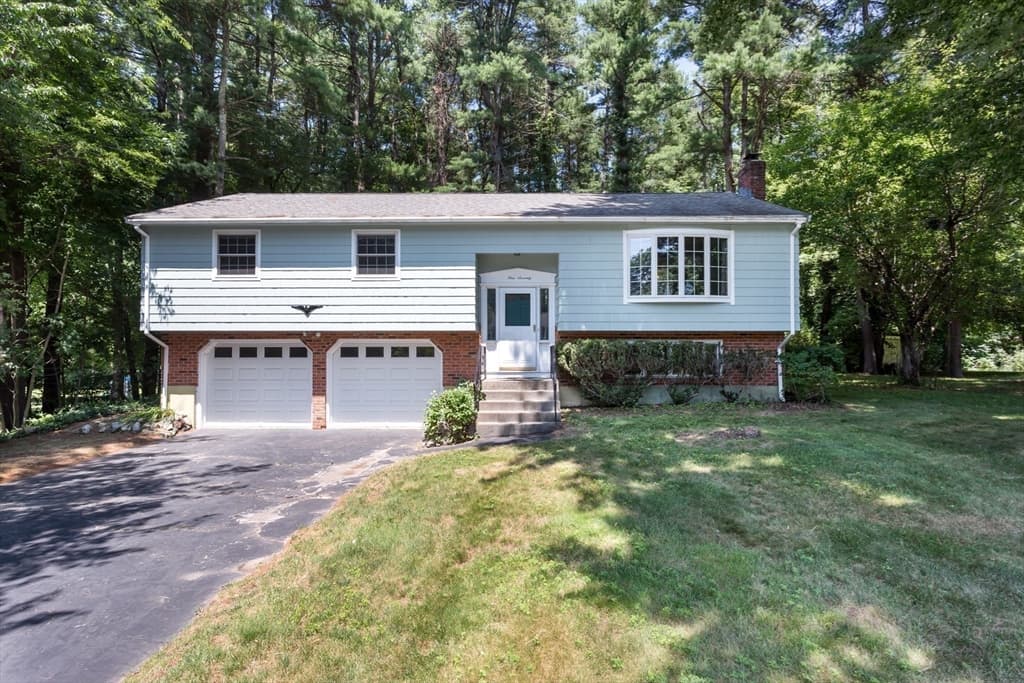 170 David Rd, Franklin MA 02038 photo 2
