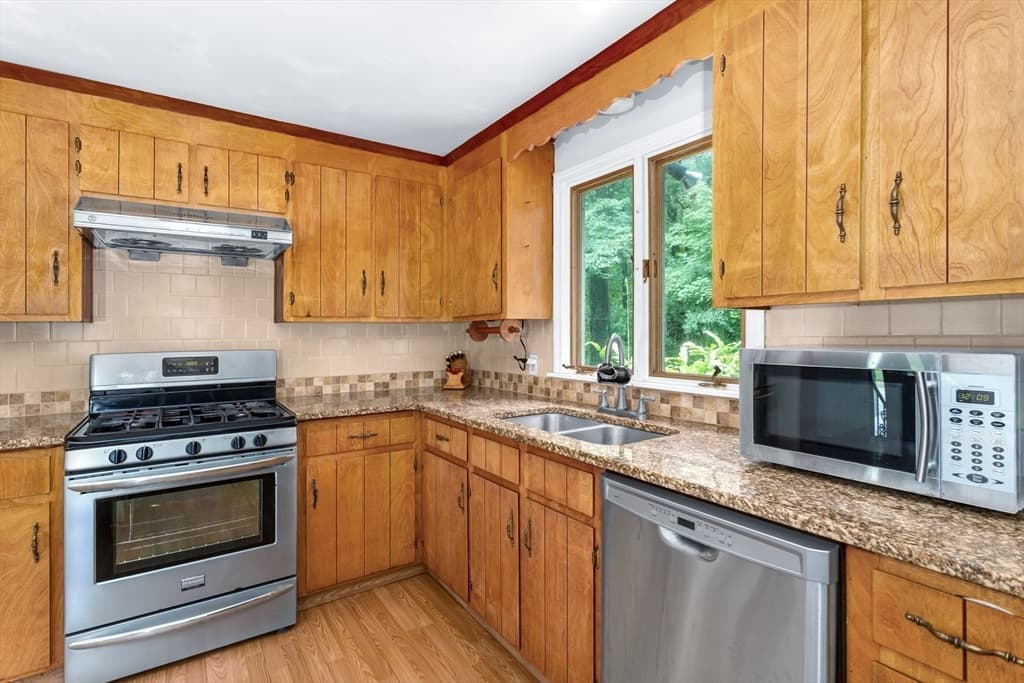 170 David Rd, Franklin MA 02038 photo 13