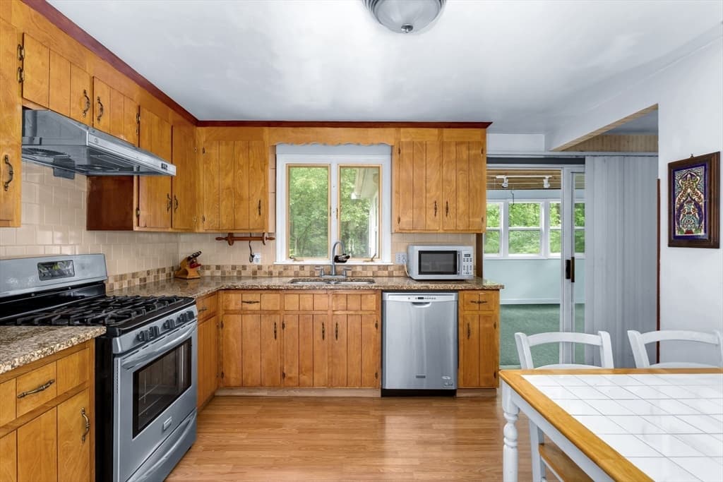170 David Rd, Franklin MA 02038 photo 10