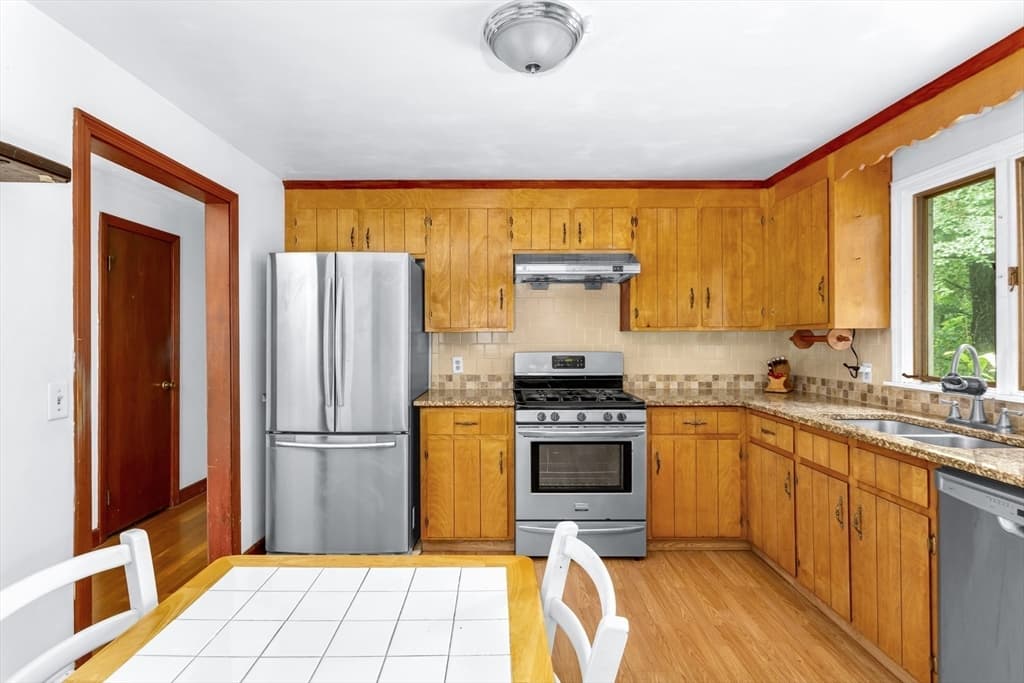 170 David Rd, Franklin MA 02038 photo 14