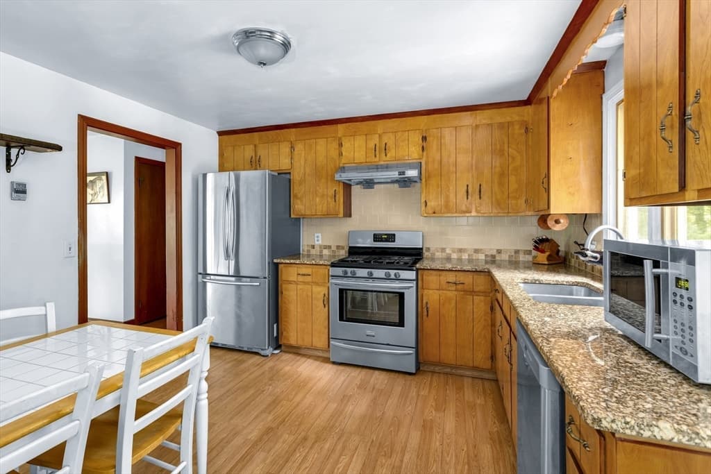 170 David Rd, Franklin MA 02038 photo 11