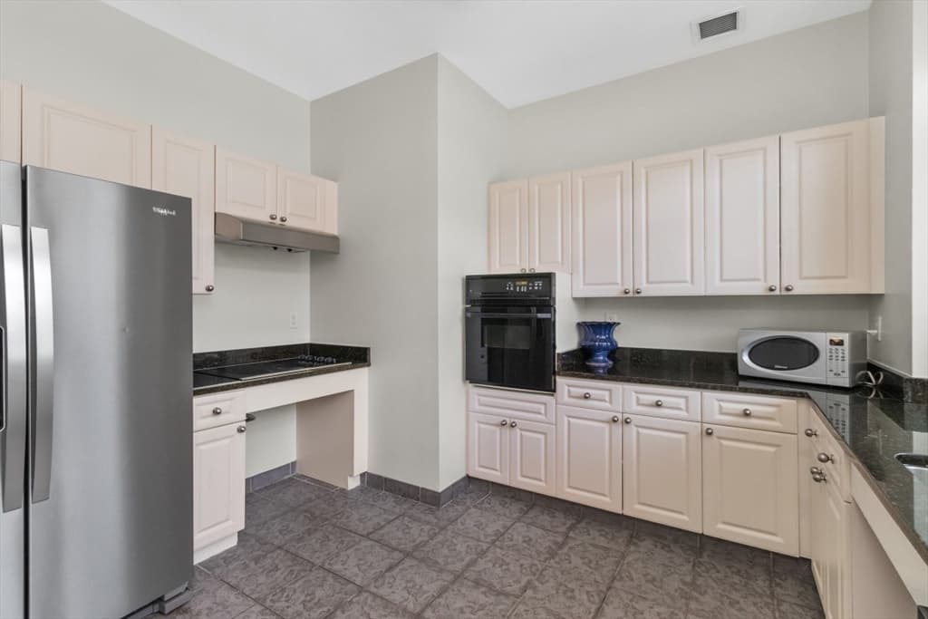 501 Commerce Dr # 2204, Braintree MA 02184 photo 32