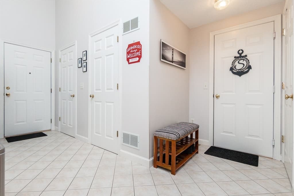 304 Village Ln # 304, Bellingham MA 02019 photo 7