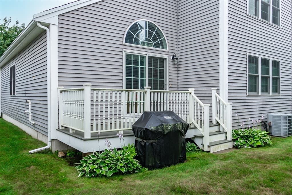 304 Village Ln # 304, Bellingham MA 02019 photo 24