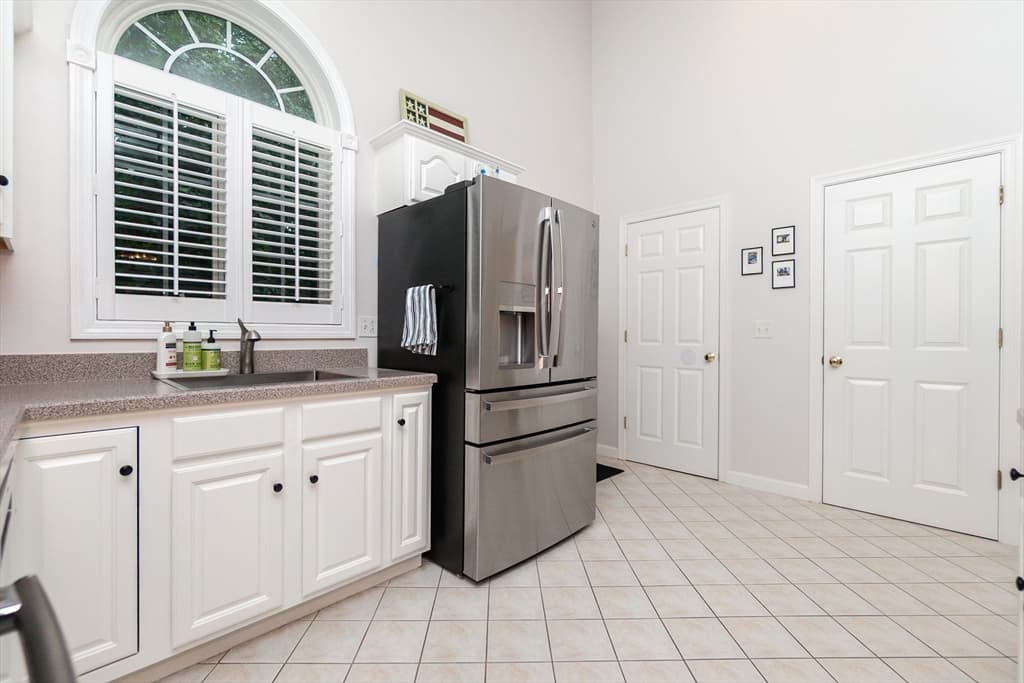 304 Village Ln # 304, Bellingham MA 02019 photo 4