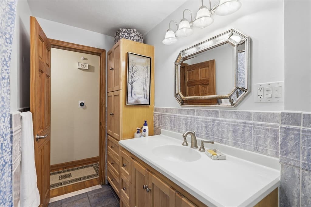 19 Kimbrough Rd, Billerica MA 01821 photo 27