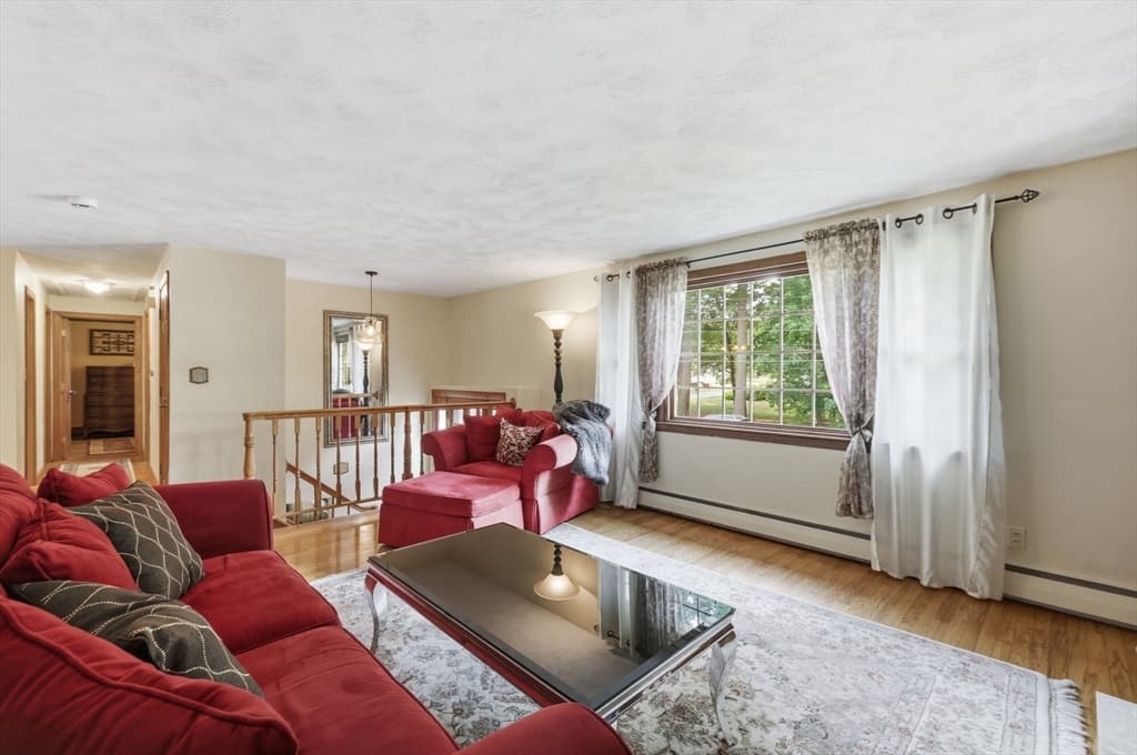 19 Kimbrough Rd, Billerica MA 01821 photo 5