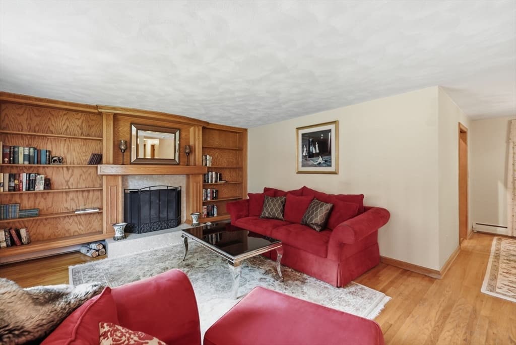 19 Kimbrough Rd, Billerica MA 01821 photo 4