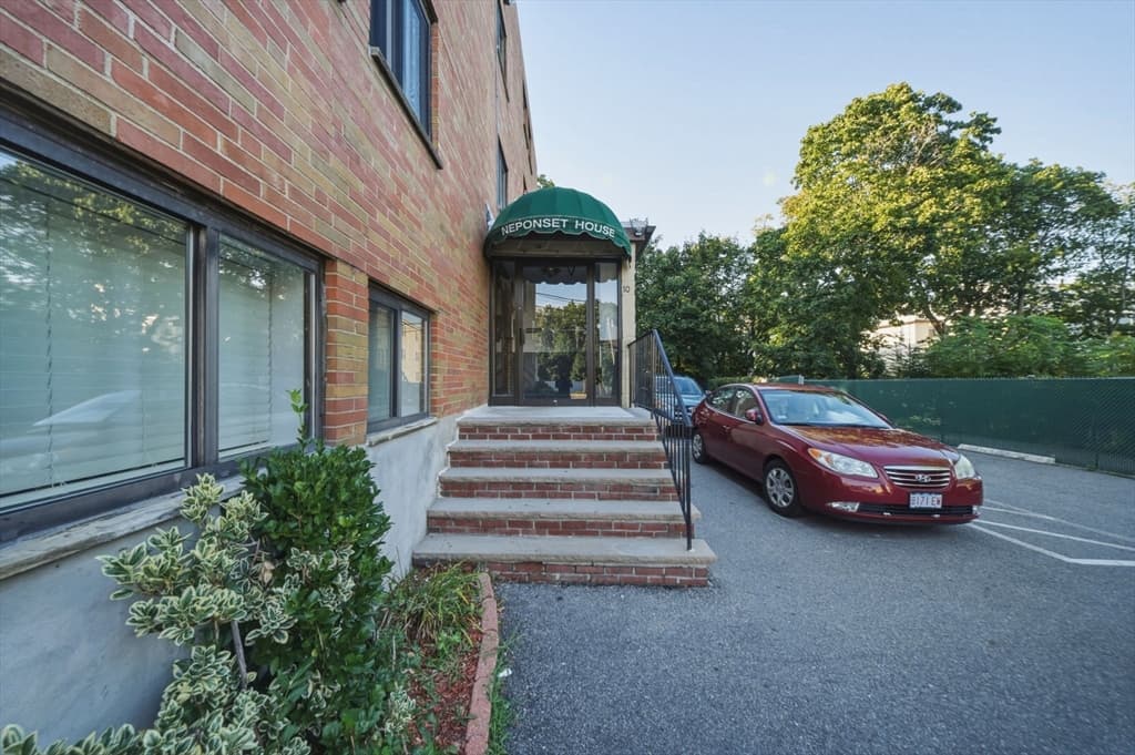 10 Coffey St # 25, Boston MA 02122 photo 3
