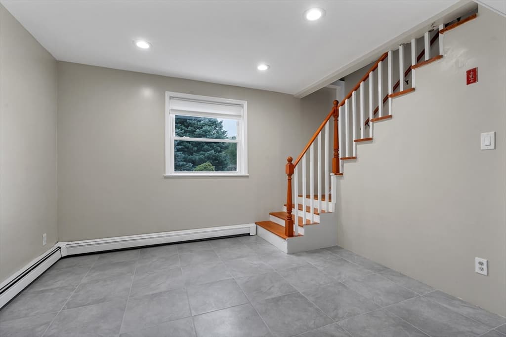 2 Clarendon St, Taunton MA 02780 photo 17