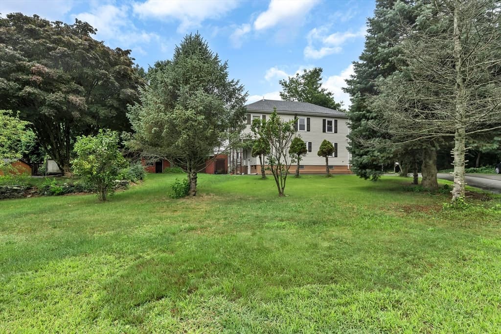 2 Clarendon St, Taunton MA 02780 photo 7