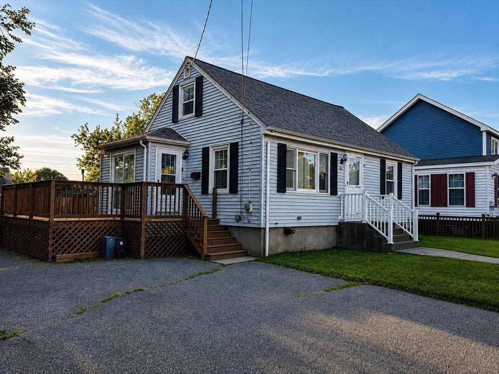 63 Prairie Ave, Swansea MA 02777 photo 2