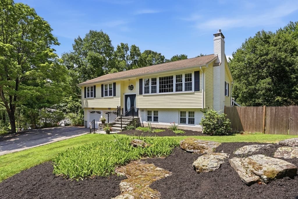 Single Family Residence at 22 Mary Dr, West Boylston MA 01583, photo 3 of 35
