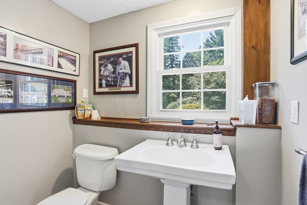 Single Family Residence at 22 Mary Dr, West Boylston MA 01583, photo 32 of 35