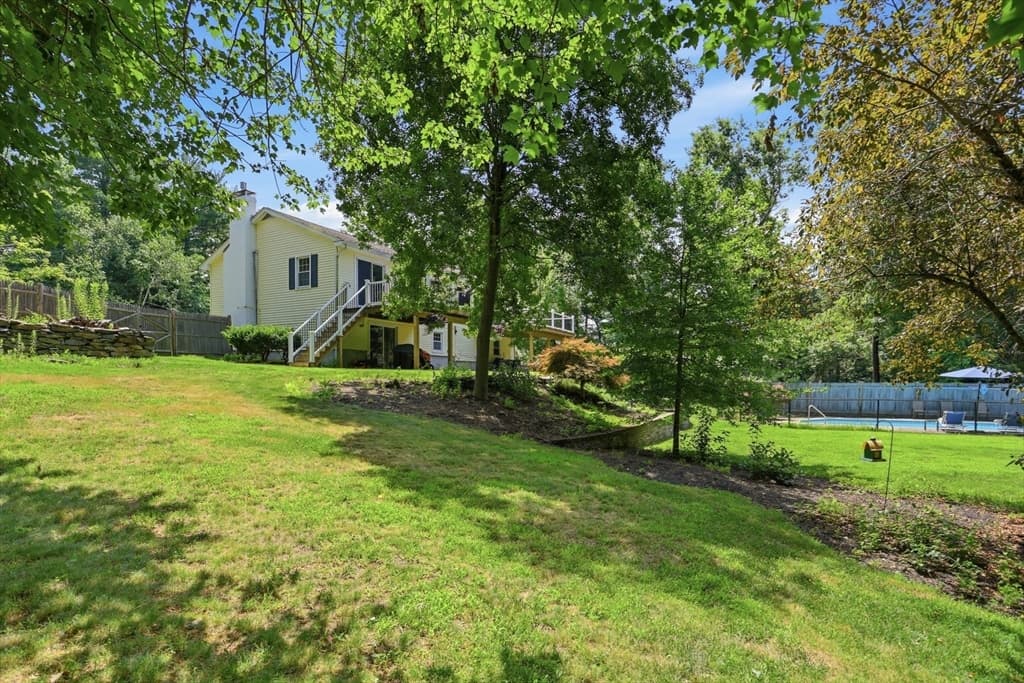 Single Family Residence at 22 Mary Dr, West Boylston MA 01583, photo 9 of 35