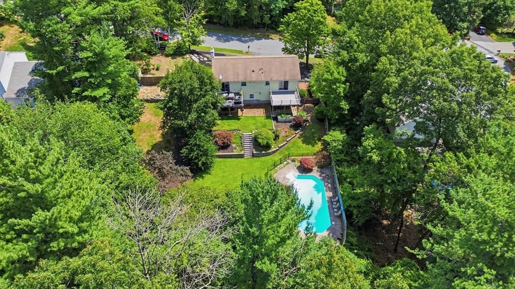 Single Family Residence at 22 Mary Dr, West Boylston MA 01583, photo 10 of 35