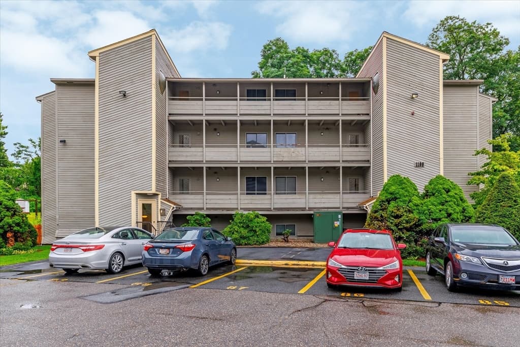 1199 Grafton St # 92, Worcester MA 01604