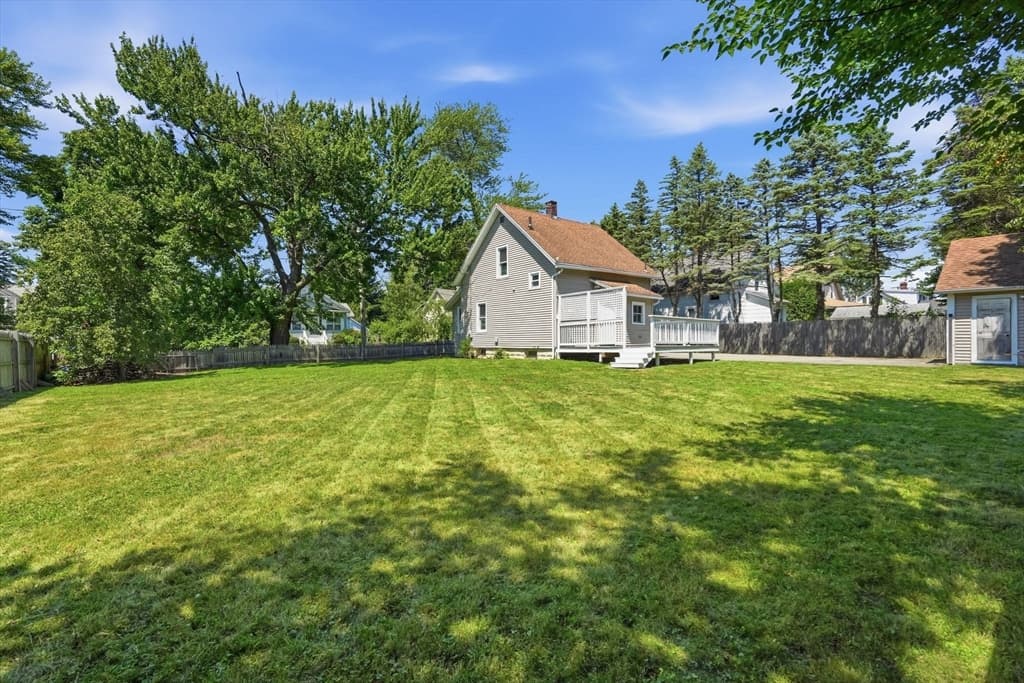 33 Baltimore Ave, Chicopee MA 01020 photo 5