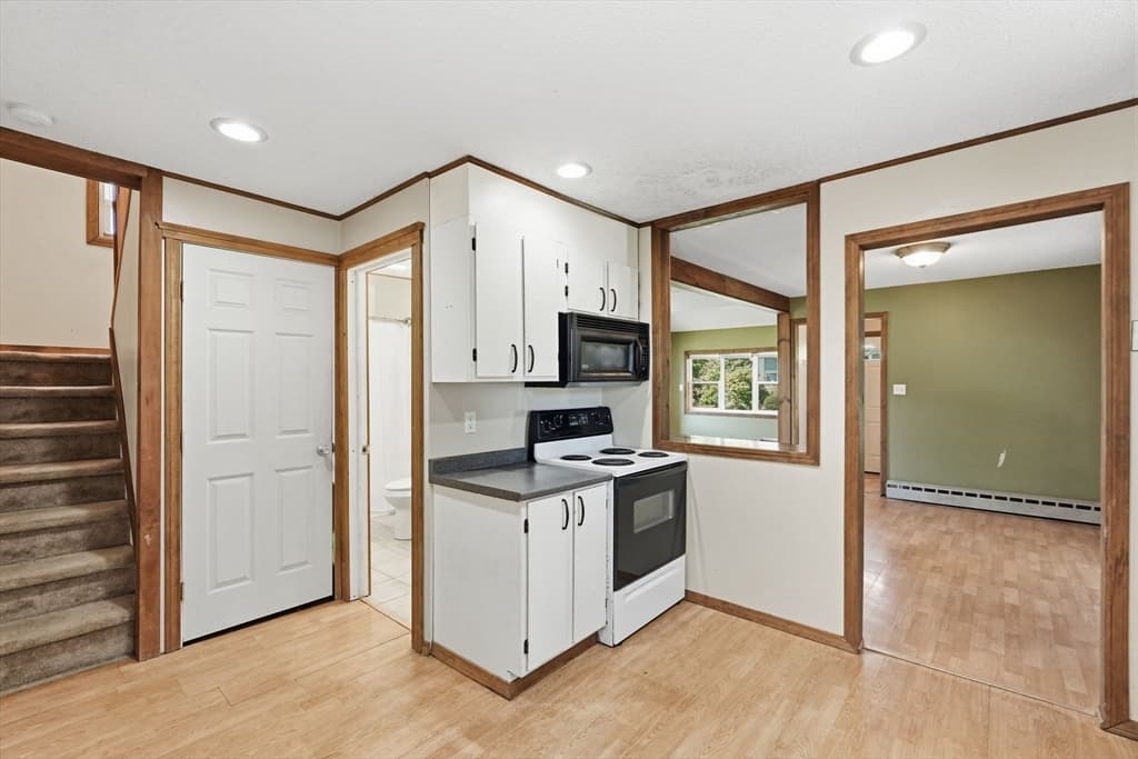 33 Baltimore Ave, Chicopee MA 01020 photo 10