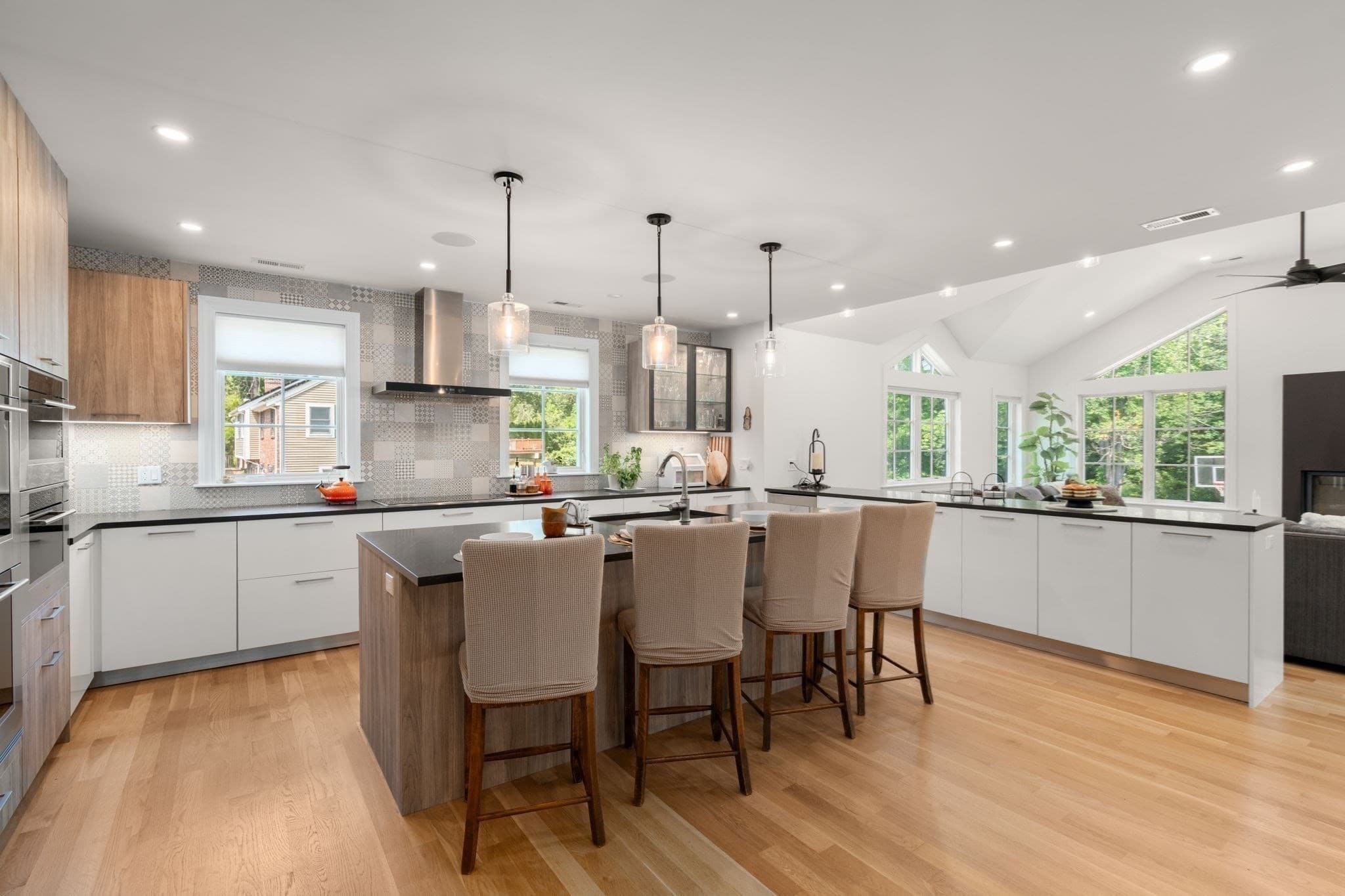 Single Family Residence at 54 Meadowbrook Road, Westwood MA 02090, Westwood, photo 9 of 40
