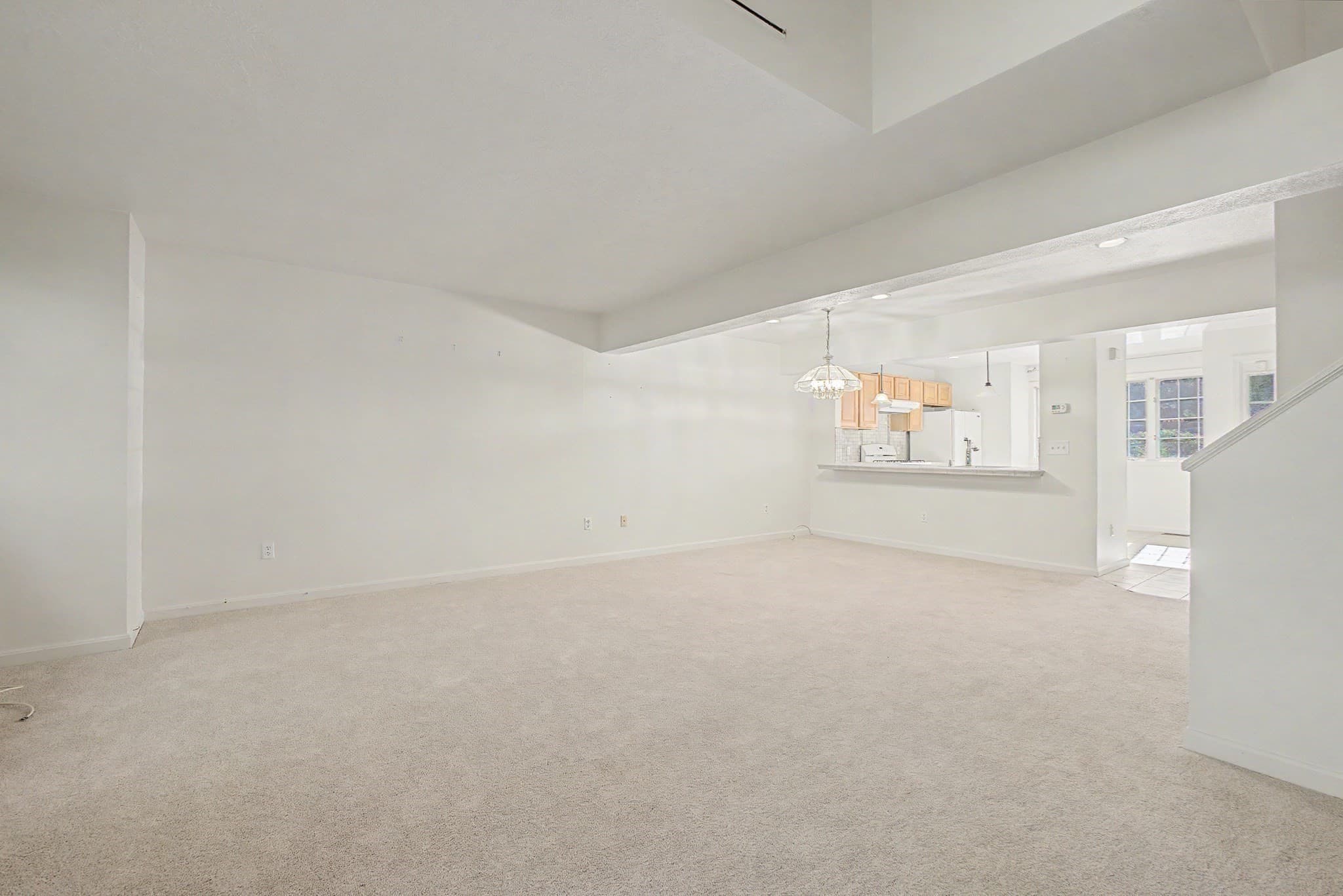 Condominium at 6 Lilac Ct # 6, Hopkinton MA 01748, Hopkinton, photo 6 of 31