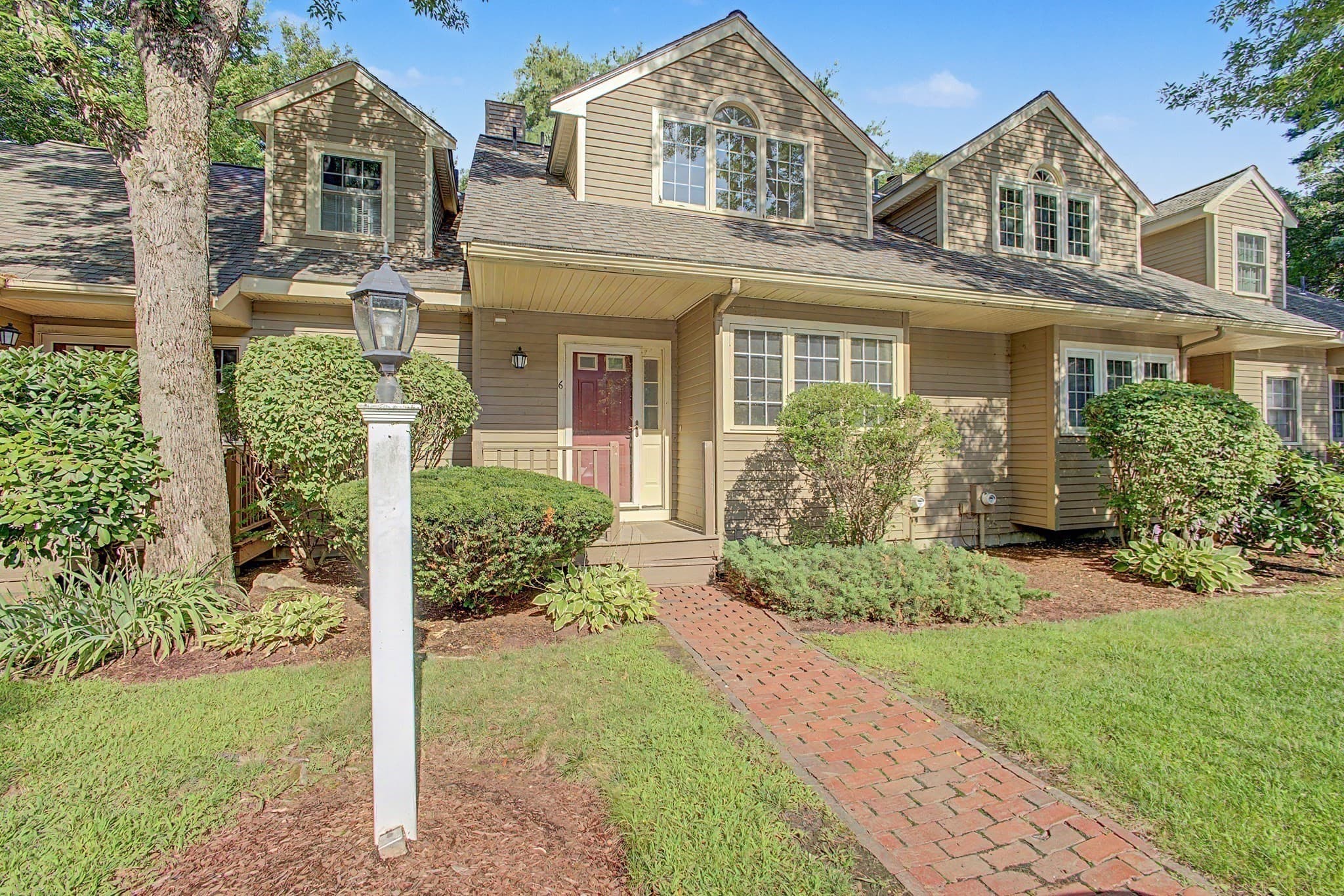 6 Lilac Ct # 6, Hopkinton MA 01748