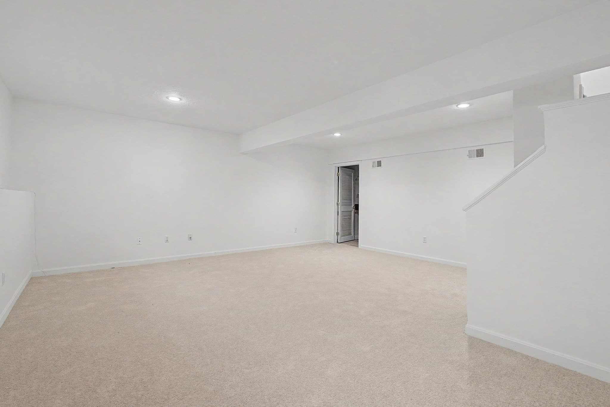 Condominium at 6 Lilac Ct # 6, Hopkinton MA 01748, Hopkinton, photo 25 of 31