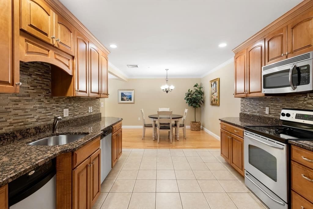 10 Pomeworth Street # K, Stoneham MA 02180 photo 14