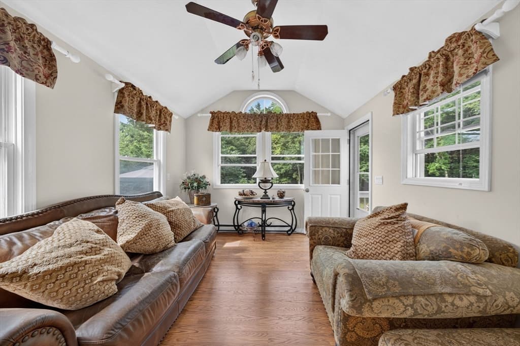 360 Myricks St, Taunton MA 02718 photo 16
