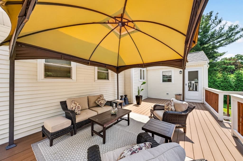 360 Myricks St, Taunton MA 02718 photo 5