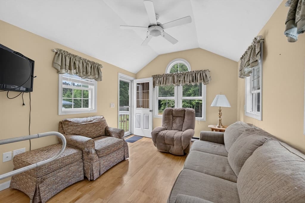 360 Myricks St, Taunton MA 02718 photo 24