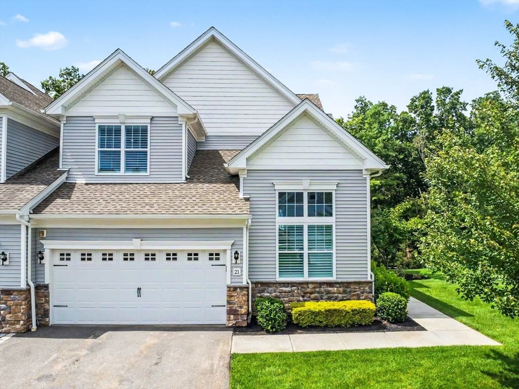 21 Phoebe St # 21, Methuen MA 01844 photo 2