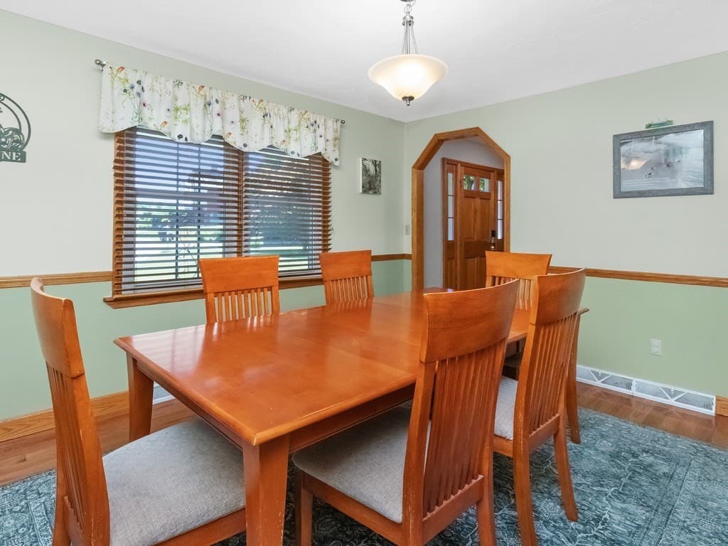 137 Harrington Road, Waltham MA 02452 photo 10