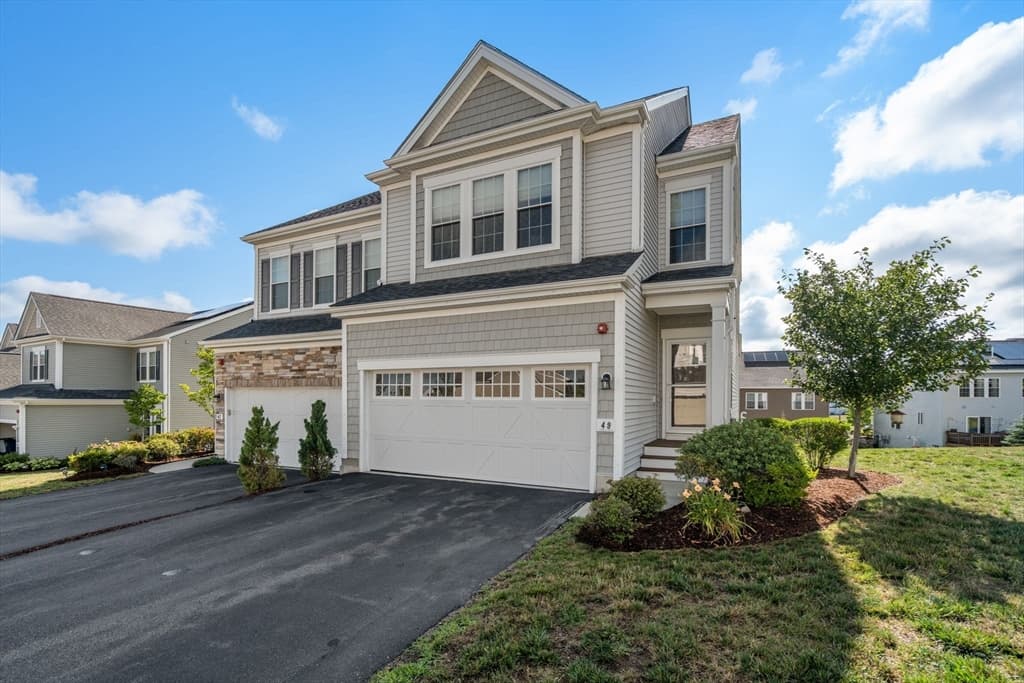 49 Walnut Way # 49, Hopkinton MA 01748
