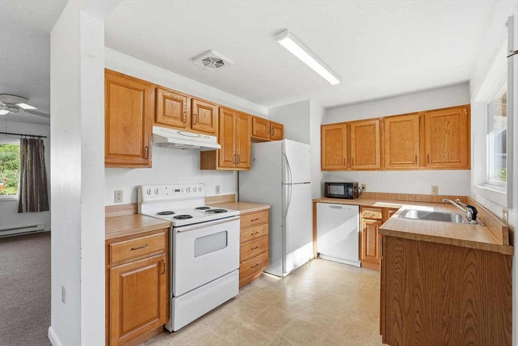 28 Westwood Terrace, Northampton MA 01062 photo 9