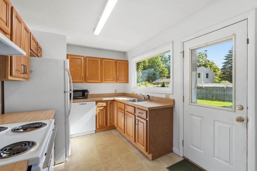 28 Westwood Terrace, Northampton MA 01062 photo 10