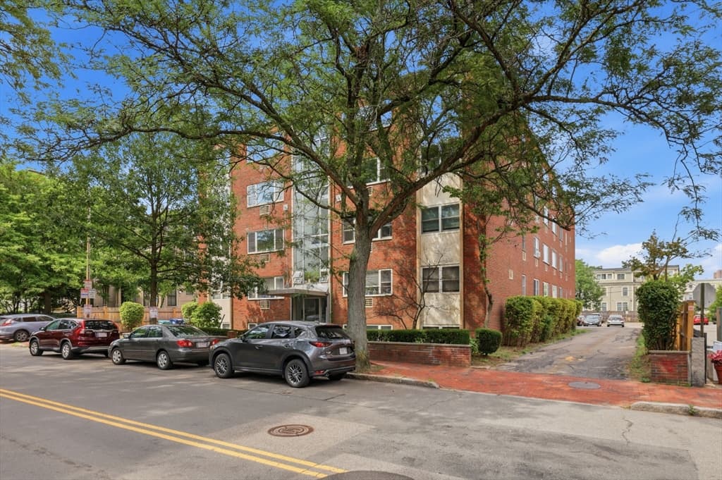 269 Harvard St # 14, Cambridge MA 02139 photo 23