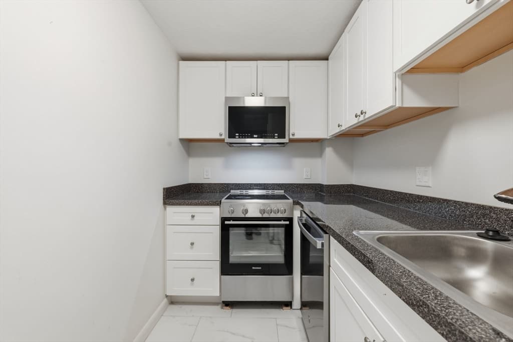 269 Harvard St # 14, Cambridge MA 02139 photo 5