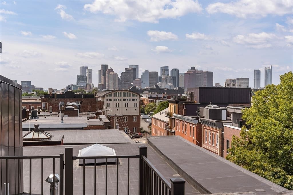 75 Lubec PH, Boston MA 02128 photo 16