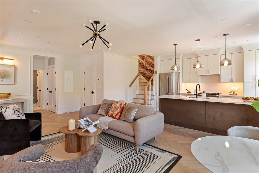 75 Lubec PH, Boston MA 02128 photo 3