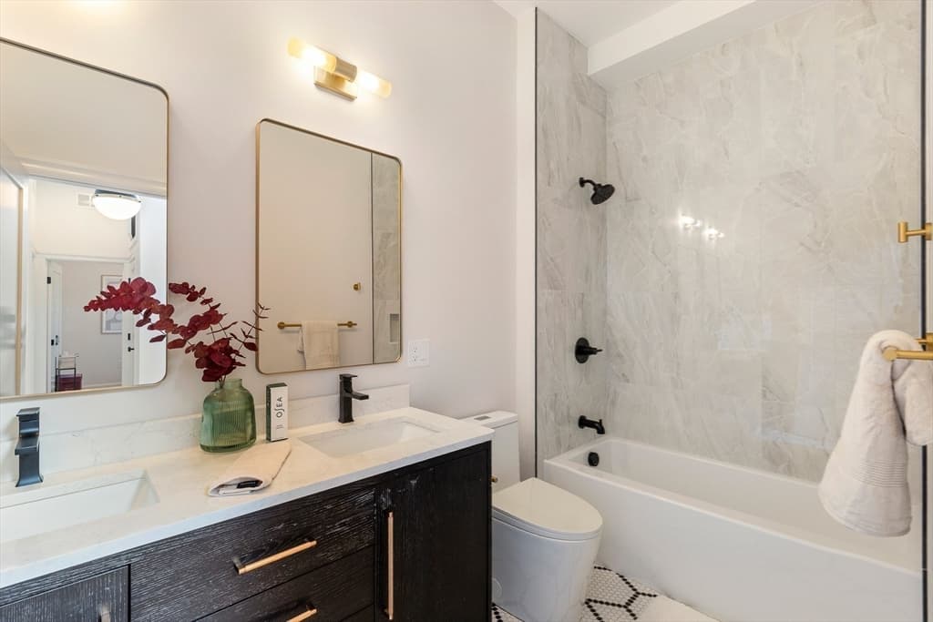 75 Lubec PH, Boston MA 02128 photo 15